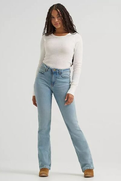 WOMEN'S WRANGLER® HIGH RISE BOLD BOOT JEAN